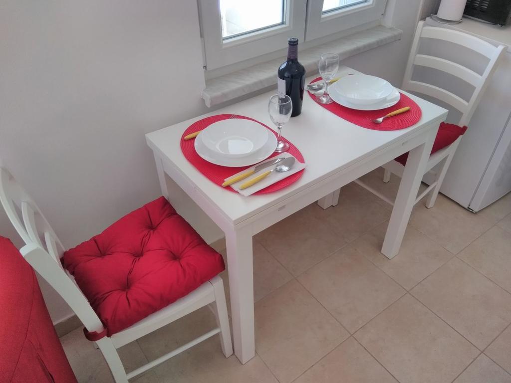 קורצולה Violet Red Yellow Apartments מראה חיצוני תמונה